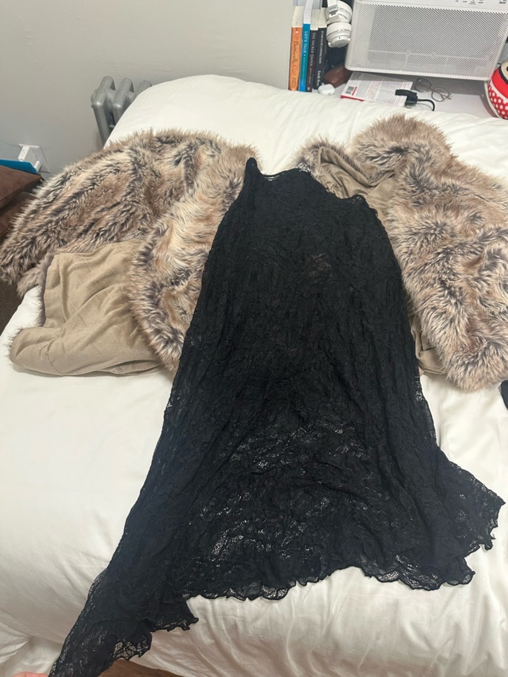 Zara Black Lace asymmetrical skirt